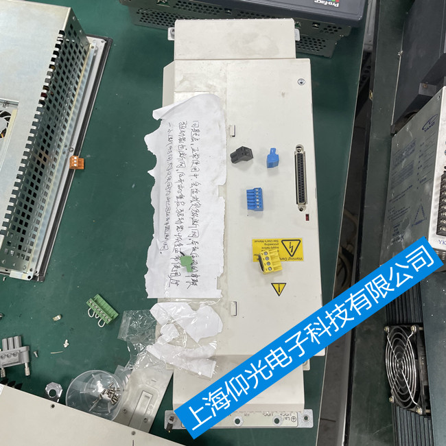 �ؑcABB/MotiFlex e180�(q��)����1033���ϾS��