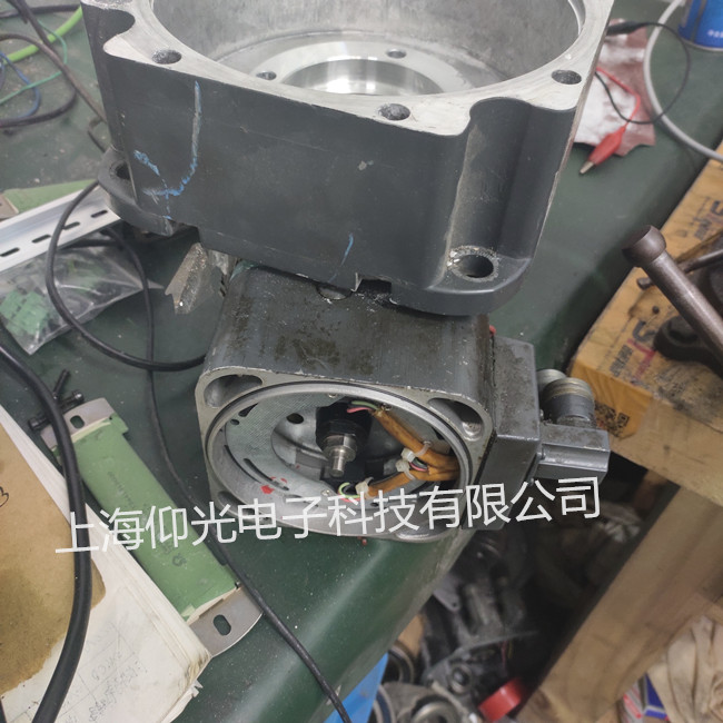 西門(mén)子伺服馬達(dá)一通電就跳閘維修調(diào)整案例分析