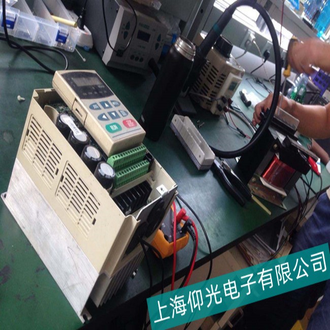 臺(tái)達(dá)VFD150B43A變頻器振動(dòng)故障檢測(cè)維修及運(yùn)行