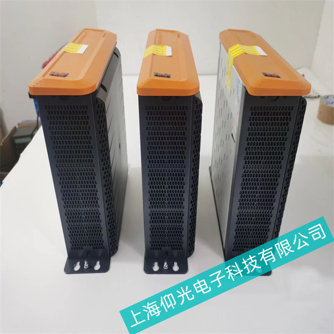集裝箱碼頭貨物裝卸監(jiān)控系統貝加萊工控機5PP120.0571-27液晶屏不亮故障原因