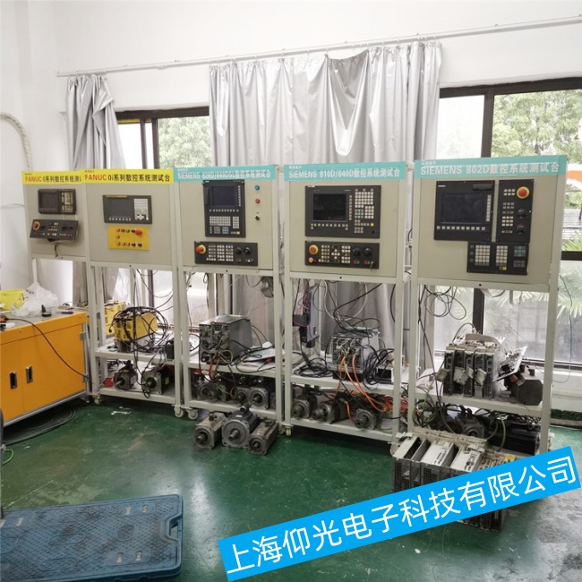 無錫馬扎克數(shù)控系統(tǒng)640T上電后出現(xiàn)花屏故障維修應用技術