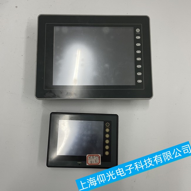 常德富士觸摸屏UG330H-VH4在通電一會(huì)兒后屏幕變成藍(lán)屏故障維修立等可取