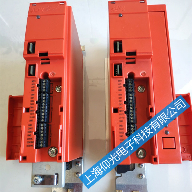sew伺服驅(qū)動器MDX61B0005-5A3-4-00上電報警F01維修